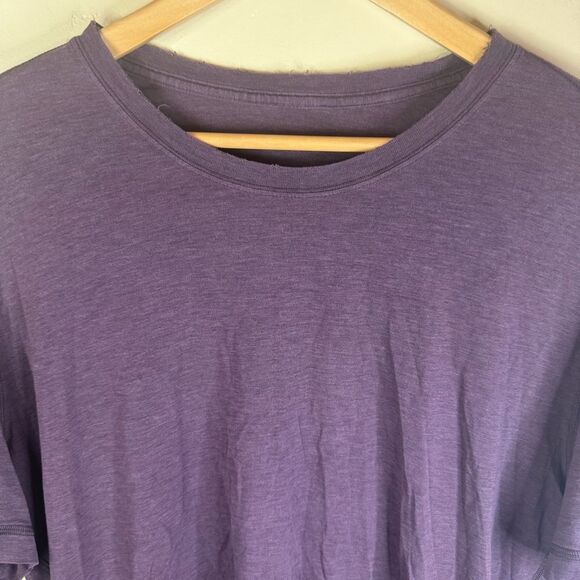 Lululemon Mens XL Burgundy Short Sleeve‎ Shirt Active Performance Casual Wear - Picture 2 of 5